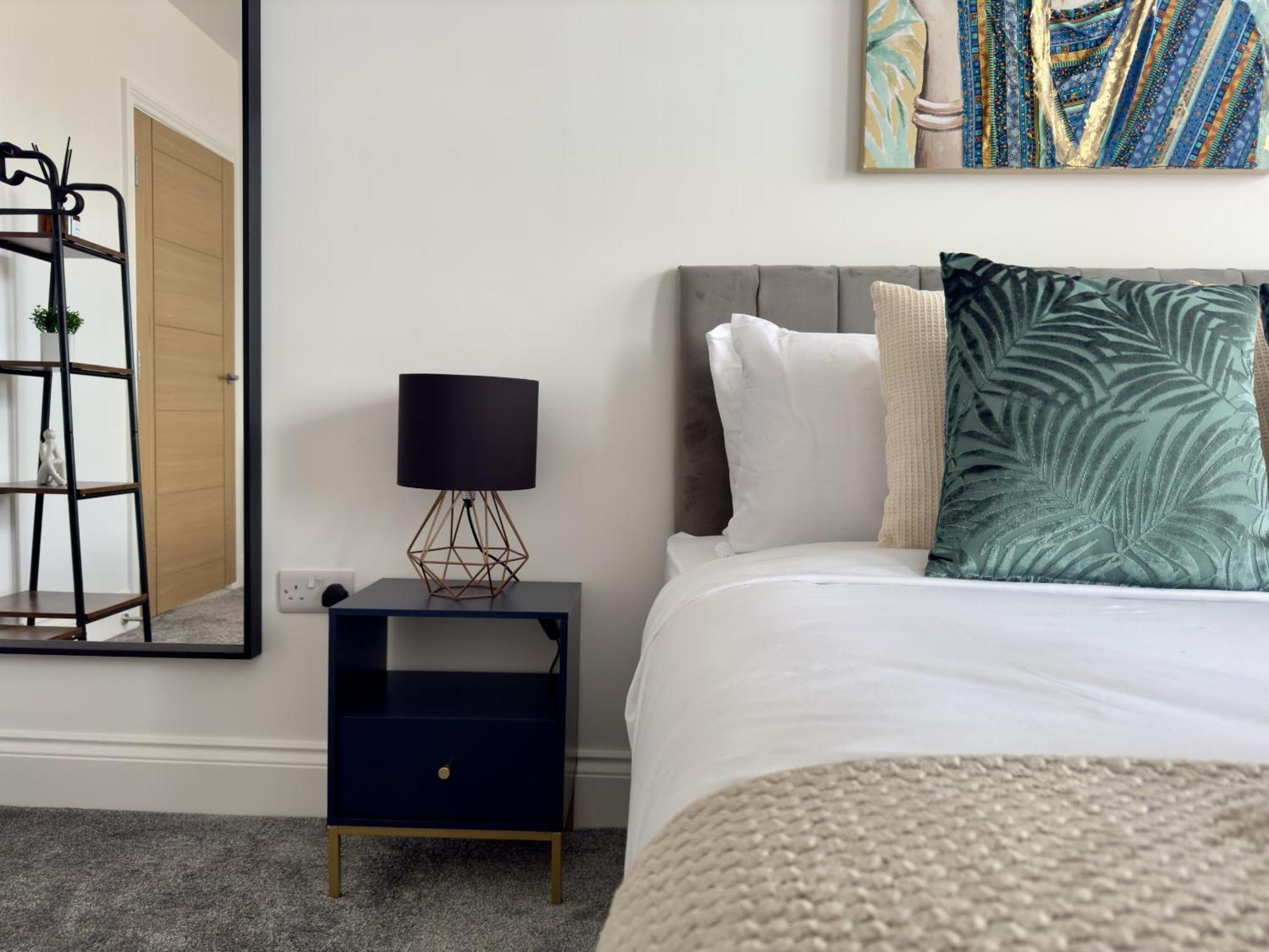 The Crown View - Luxury Apartment - Free Parking Nearby ハロゲート エクステリア 写真