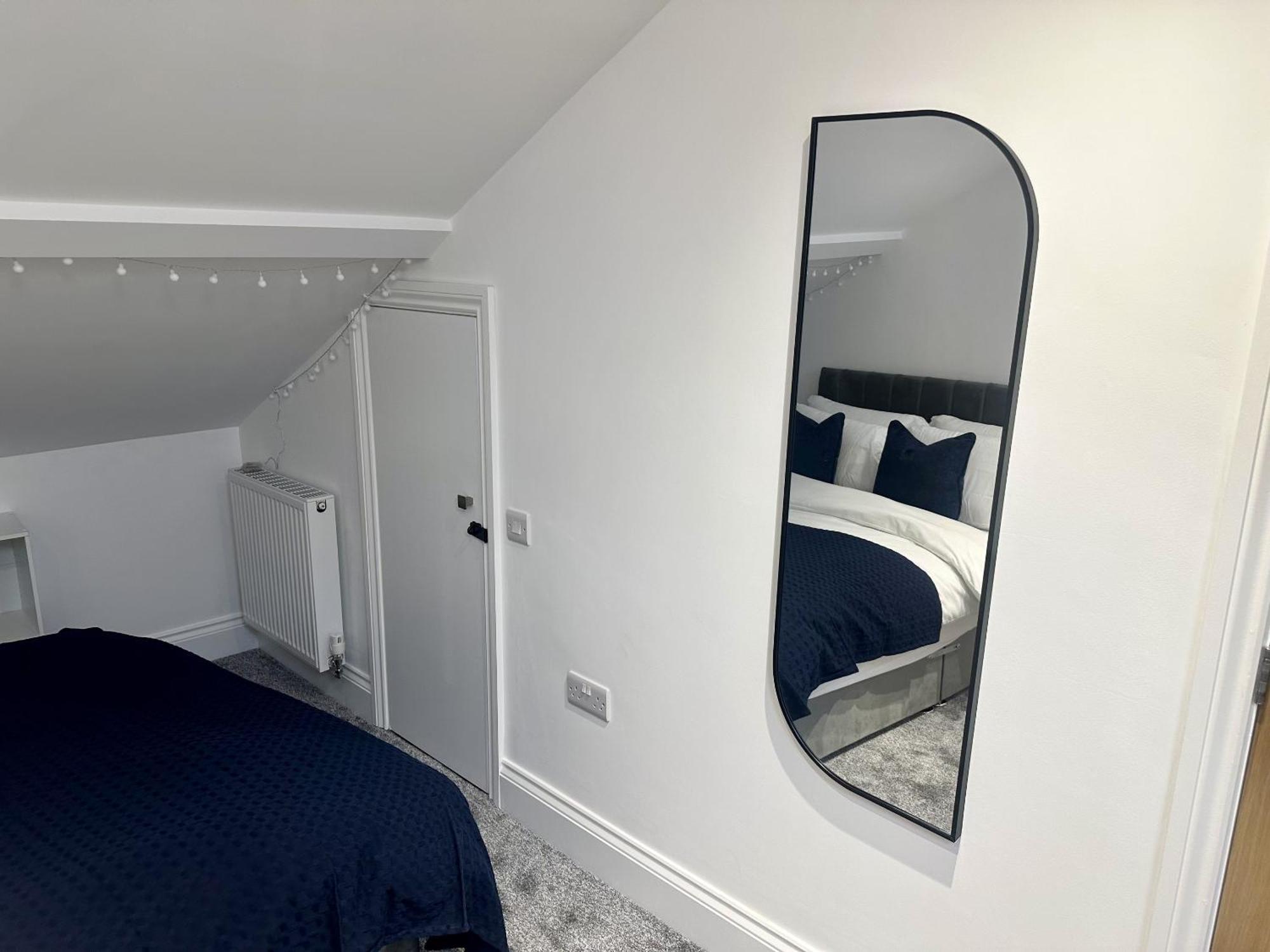 The Crown View - Luxury Apartment - Free Parking Nearby ハロゲート エクステリア 写真
