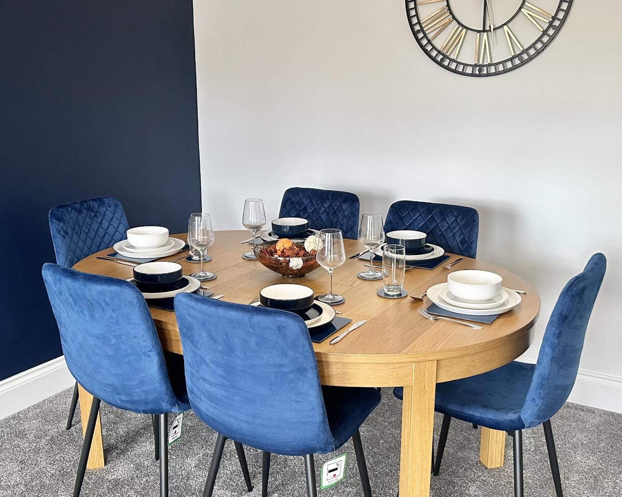 The Crown View - Luxury Apartment - Free Parking Nearby ハロゲート エクステリア 写真
