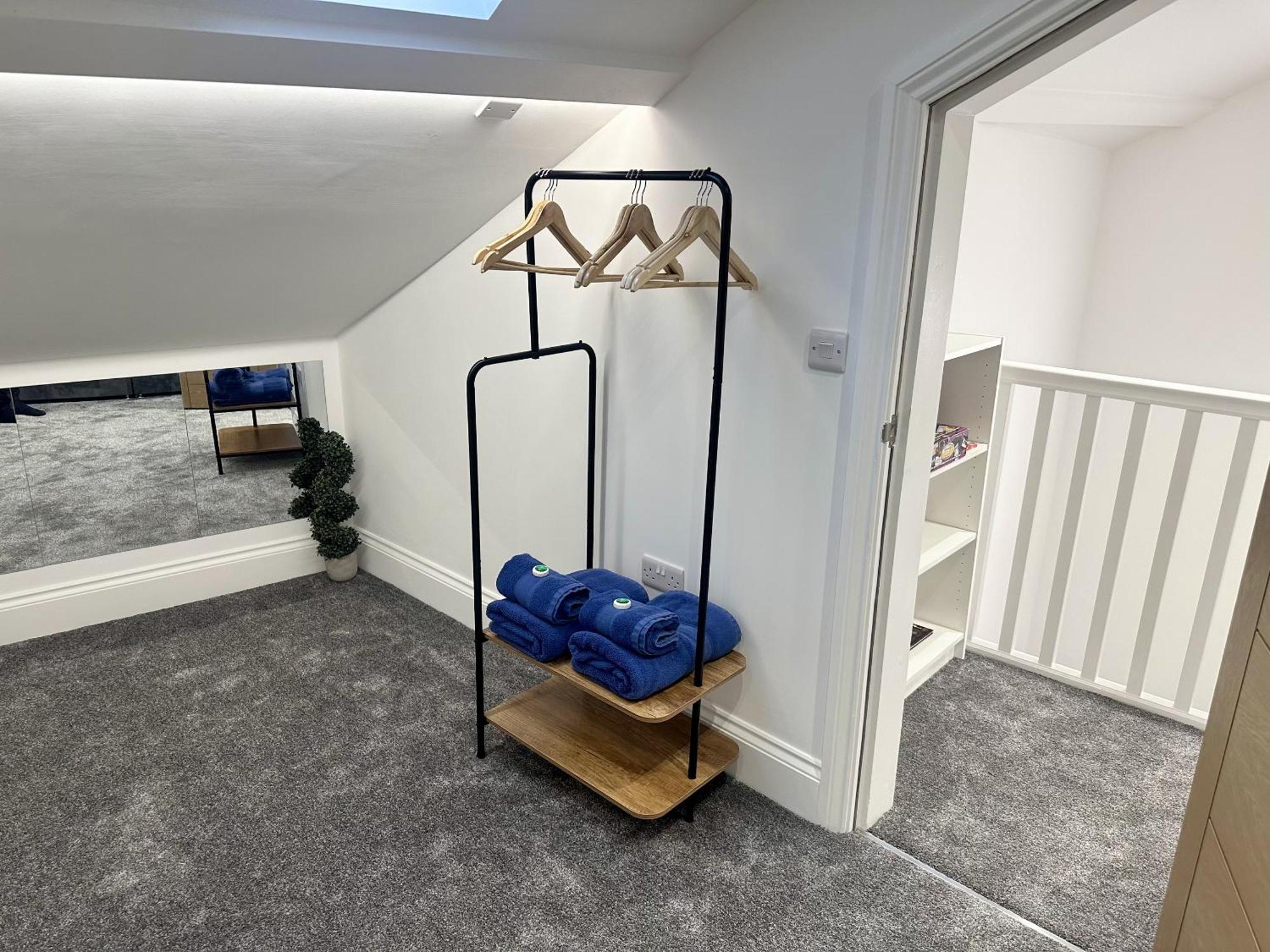The Crown View - Luxury Apartment - Free Parking Nearby ハロゲート エクステリア 写真