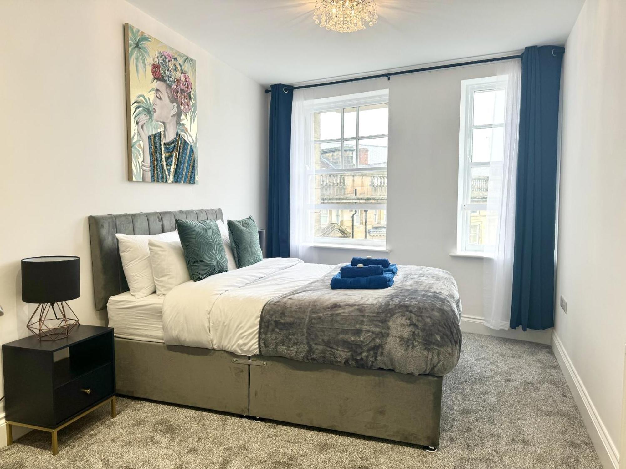 The Crown View - Luxury Apartment - Free Parking Nearby ハロゲート エクステリア 写真